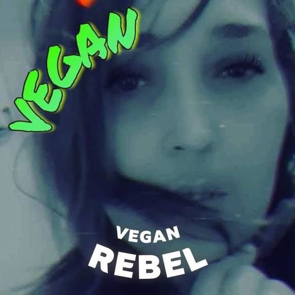 Meet your Posher, Donnalee - Picture 1 of 1